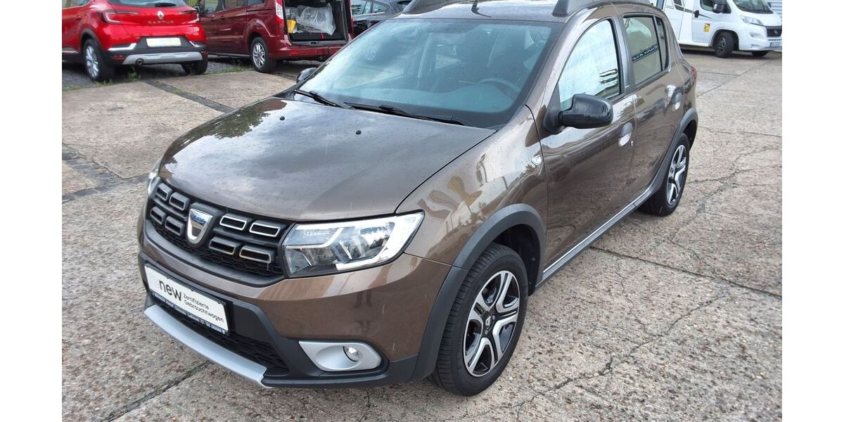 Dacia Sandero 40.500 km 10.590 € Chemnitz 09126