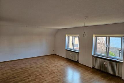 Heusweiler-Holz, ruhige und helle 3,5 ZKB, Balkon, Keller