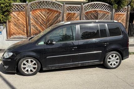 VW Touran 211.000 km 1.000 &euro; München 81477
