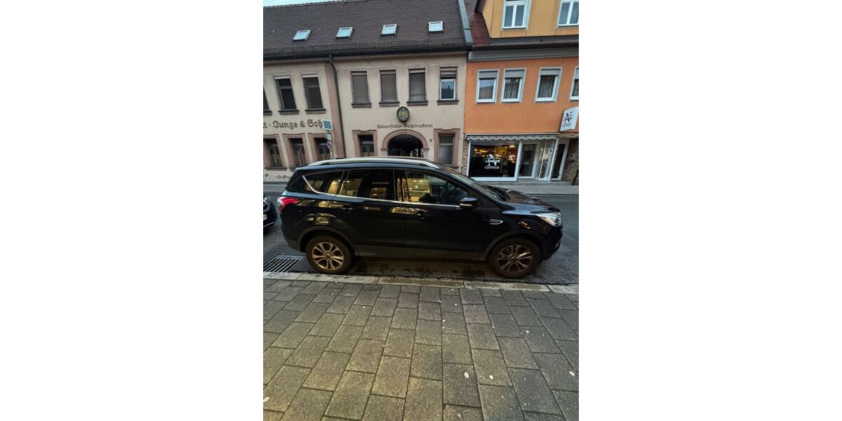Ford Kuga 121.000 km 14.000 &euro; Erlangen 91054