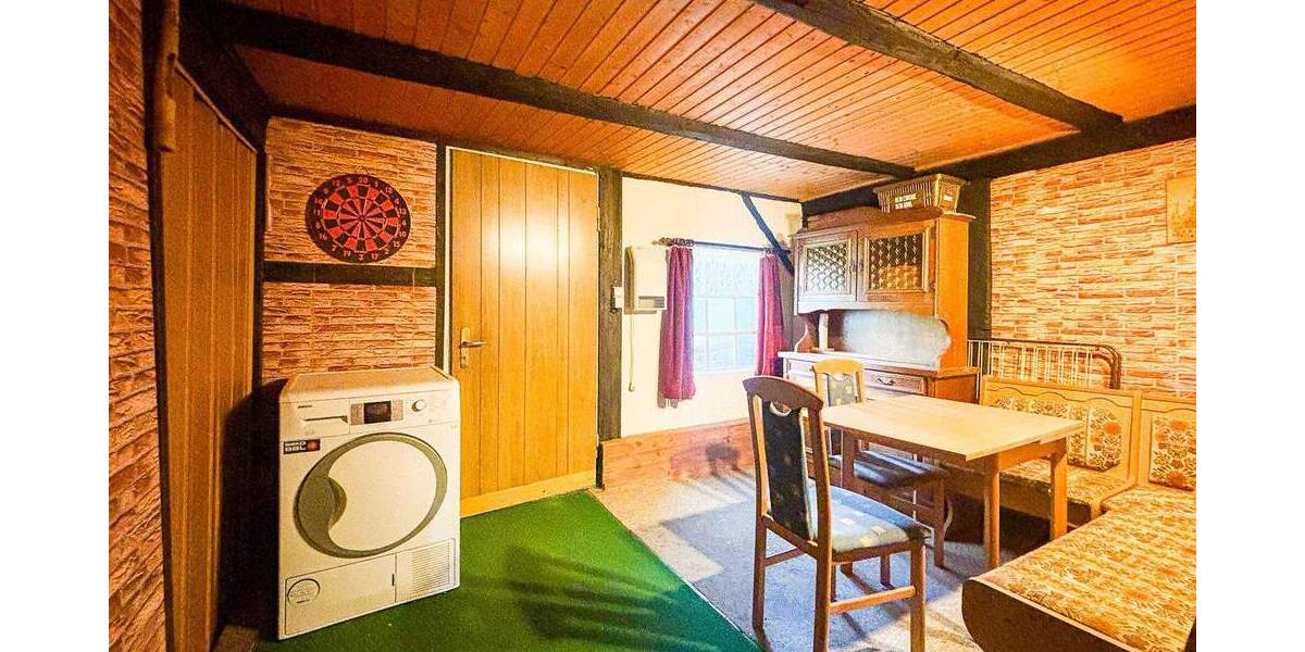 Reihenmittelhaus Hardegsen - 4 Zimmer, 114 m&sup2;, 79.000&euro; | Angebot:25096871