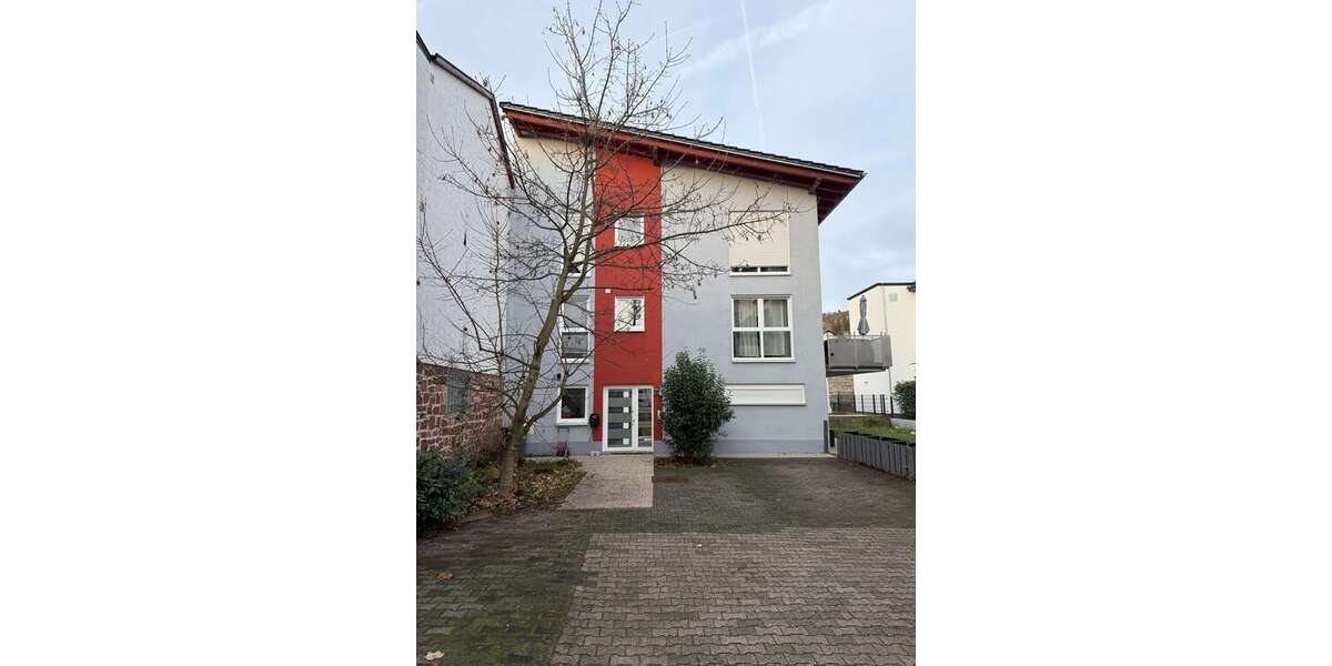 Haus zum Kaufen in Gelnhausen 550.000 € 227 m² 6 zimmer