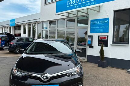Toyota Auris 30.200 km 11.990 &euro; Essingen 73457