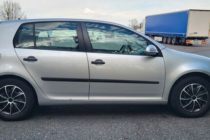 VW Golf 181.000 km 2.990 &euro; Winsen 21423