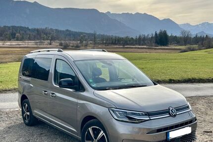 VW Caddy Maxi 112.000 km 24.600 &euro; München 81375