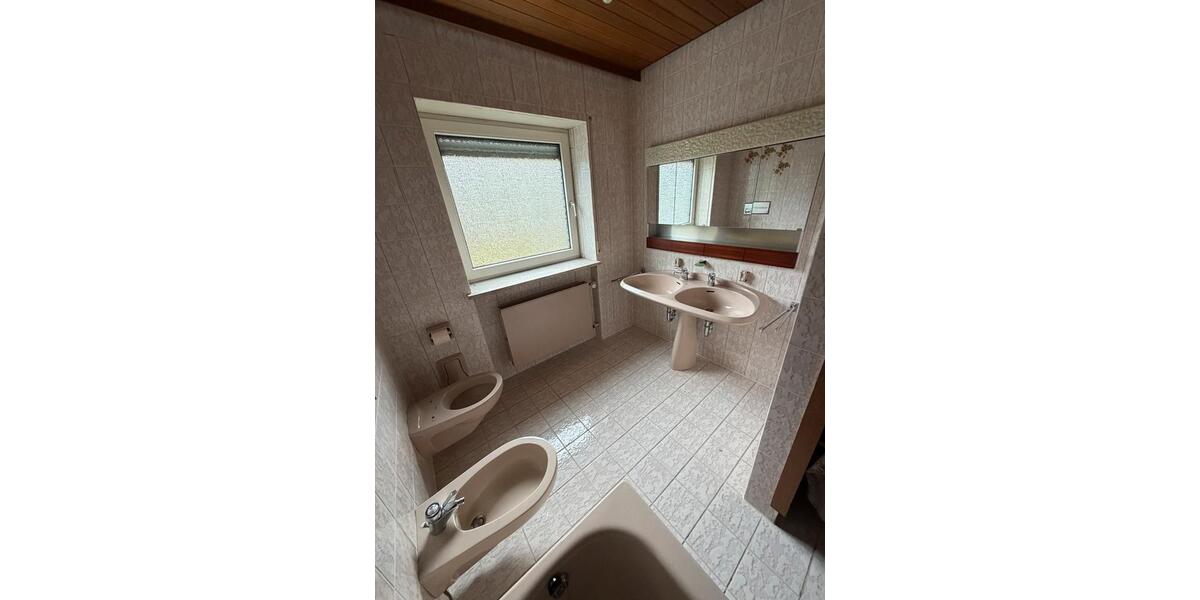 Einfamilienhaus Bad Kissingen - 6 Zimmer, 168 m&sup2;, 395.000&euro; | Angebot:26215001