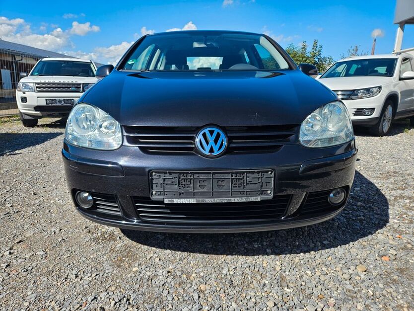 VW Golf 143.000 km 2.999 € Malsch 76316