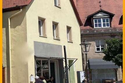 Haus zum Kaufen in Lauf an der Pegnitz 499.000 € 281 m² 19 zimmer