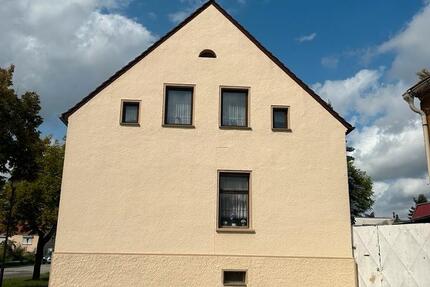 Wohnhaus - Haus - Mehrfamilienhaus zimmer