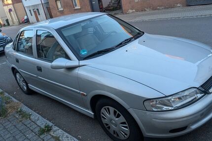 Opel Vectra 83.000 km 2.999 &euro; Freiberg 71691