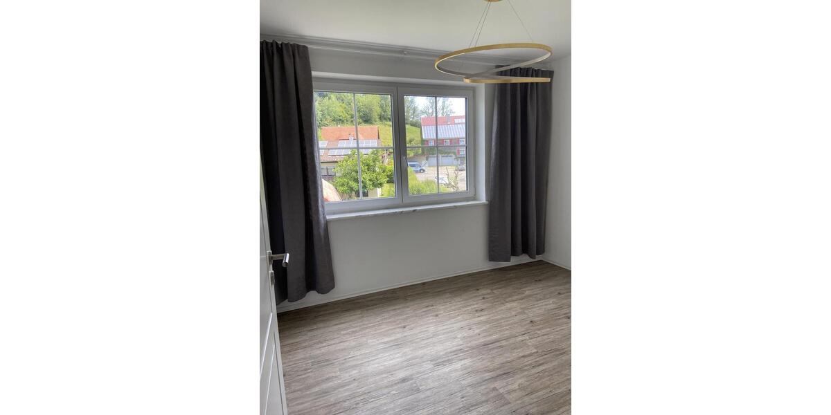 Maisonettenwohnung Weiler-Simmerberg Simmerberg - 4.5 Zimmer, 150 m&sup2;, 1.350&euro; | Angebot:26047081