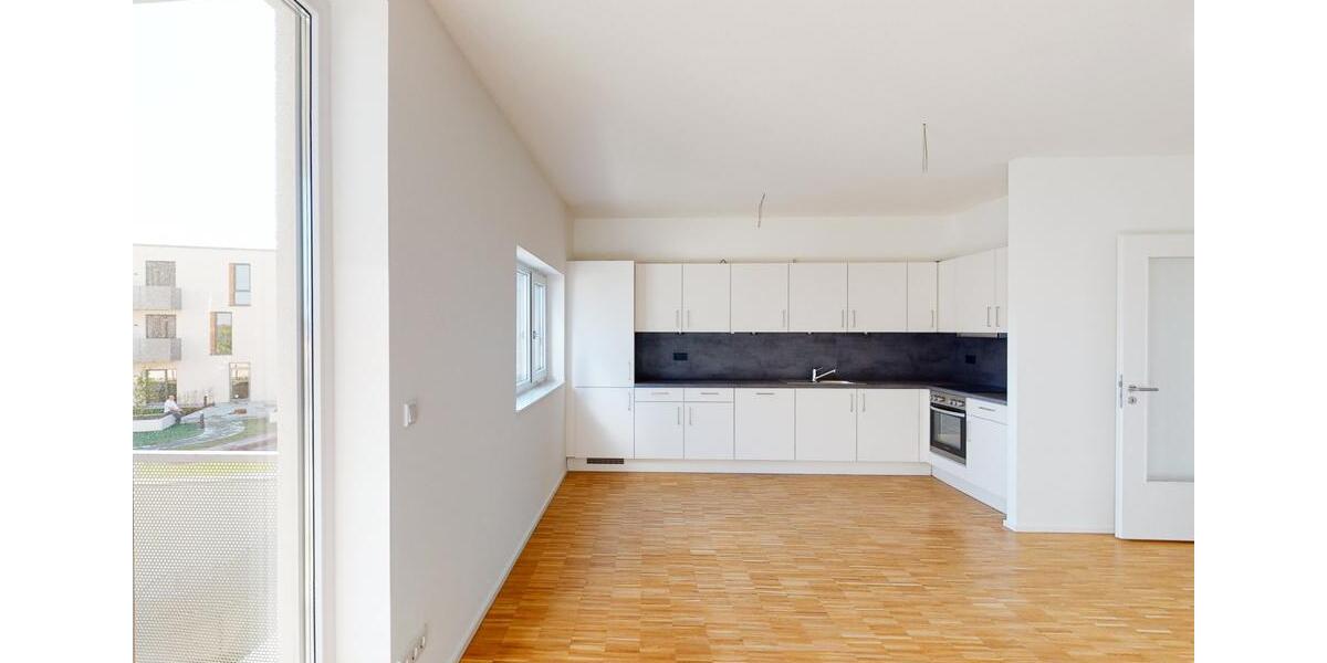 Großzügig geschnittene 4-Zimmer-Wohnung mit zwei Bädern und Terrasse! 4 zimmer