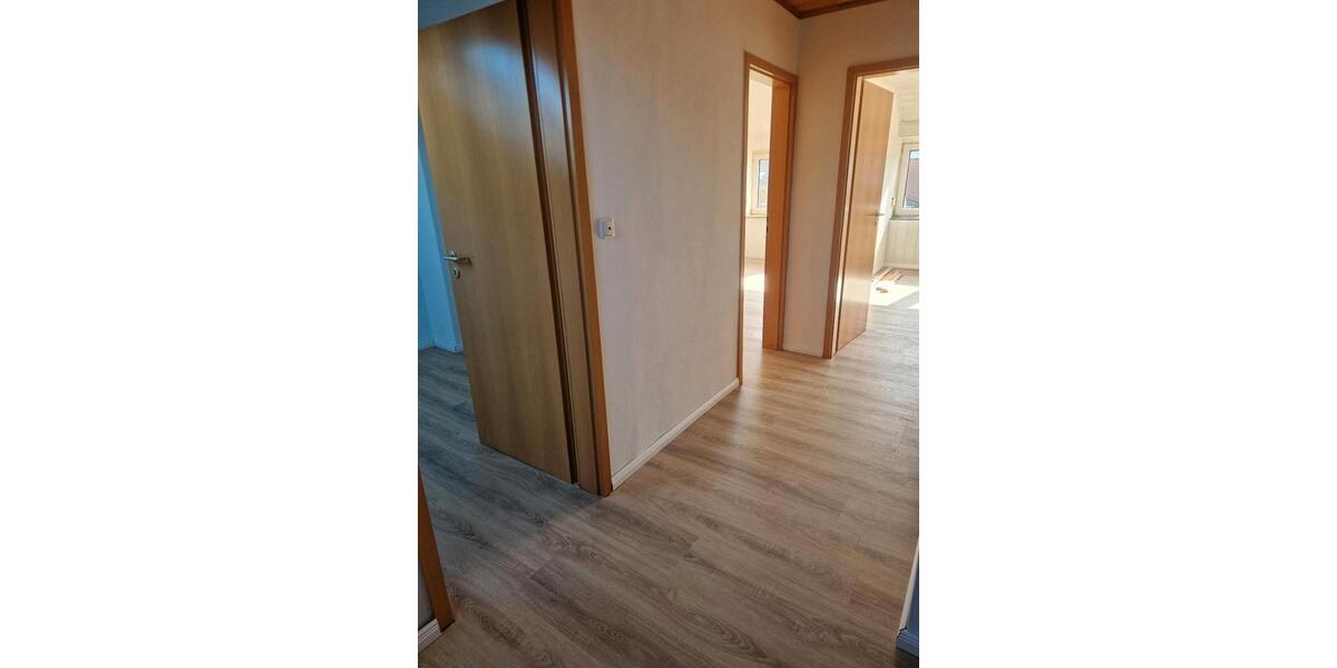Reihenhaus Westerstede - 5 Zimmer, 98 m&sup2;, 925&euro; | Angebot:25992336