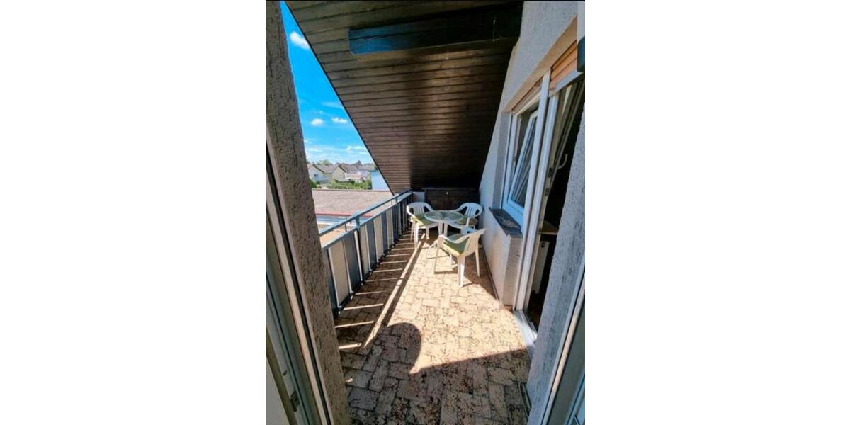 Dachgeschoßwohnung Bürstadt - 3 Zimmer, 90 m&sup2;, 850&euro; | Angebot:25172624