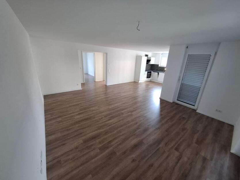 3 Zimmer-Wohnung Altbau, zu vermieten