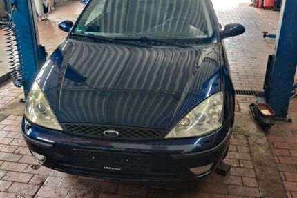 Ford Focus 197.000 km 2.000 &euro; Freiberg 09599