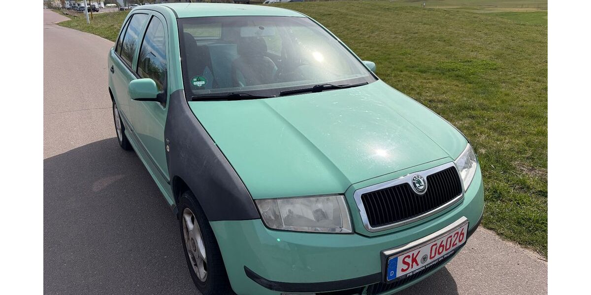 Skoda Fabia 99.900 km 1.299 &euro; HALLE 06116
