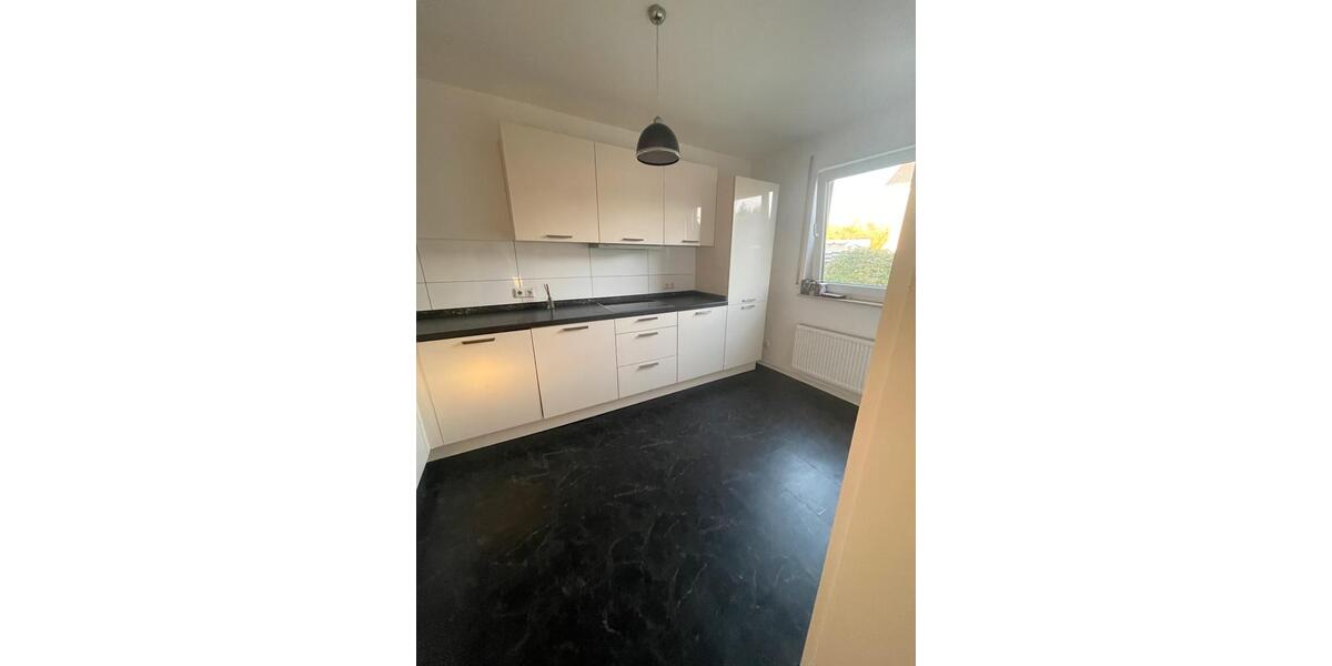 Erdgeschoßwohnung Hirzenhain - 1 Zimmer, 120 m&sup2;, 1.400&euro; | Angebot:26395133