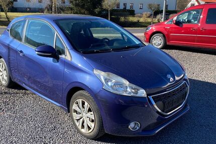 Peugeot 208 129.000 km 3.799 &euro; Seebach 99846