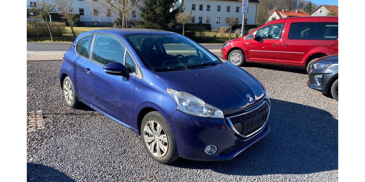 Peugeot 208 129.000 km 3.799 &euro; Seebach 99846