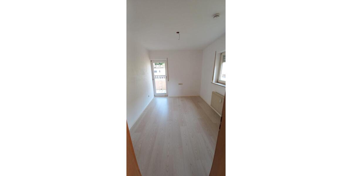Erdgeschoßwohnung Ihringen - 4 Zimmer, 102 m&sup2;, 359.000&euro; | Angebot:26123035