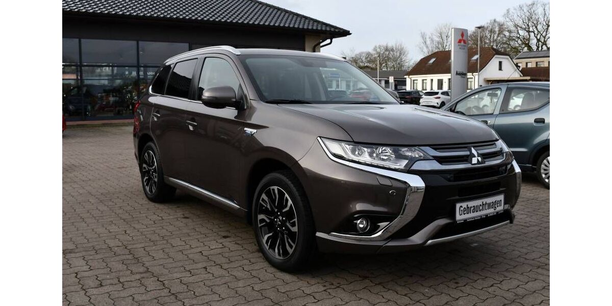 Mitsubishi Outlander 112.418 km 17.900 &euro; Treia 24896
