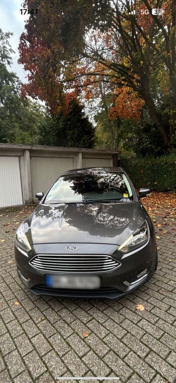 Ford Focus 122.000 km 13.999 € Dortmund 44328