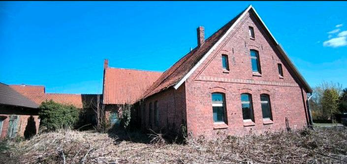 Haus mit Genehmigung für 10 Wohnungen.