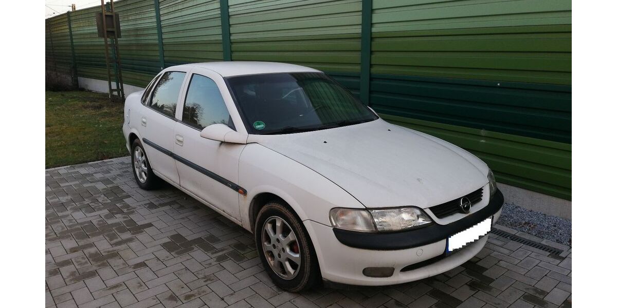 Opel Vectra 114.000 km 3.500 &euro; Bebra 36179