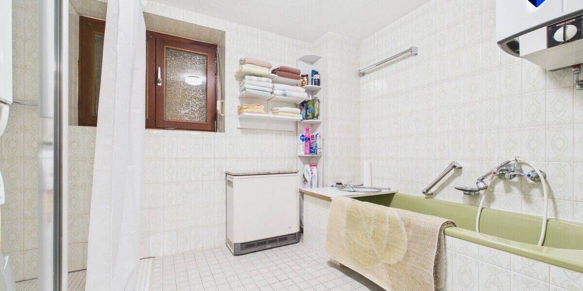 Einfamilienhaus Mettlach / Saarhölzbach Saarhölzbach - 7 Zimmer, 148 m&sup2;, 125.000&euro; | Angebot:26859033