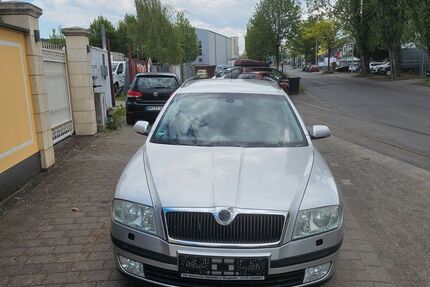 Skoda Octavia 180.000 km 3.999 &euro; Bonn 53227