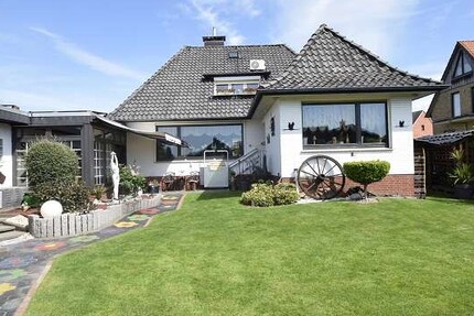 Haus mir Charakter! Garten, Garage, Pool Yaccuzzi, TOP Einrichtung, PV Anlage, Einfach SUPER! - Haus Syke | Angebot:26737396