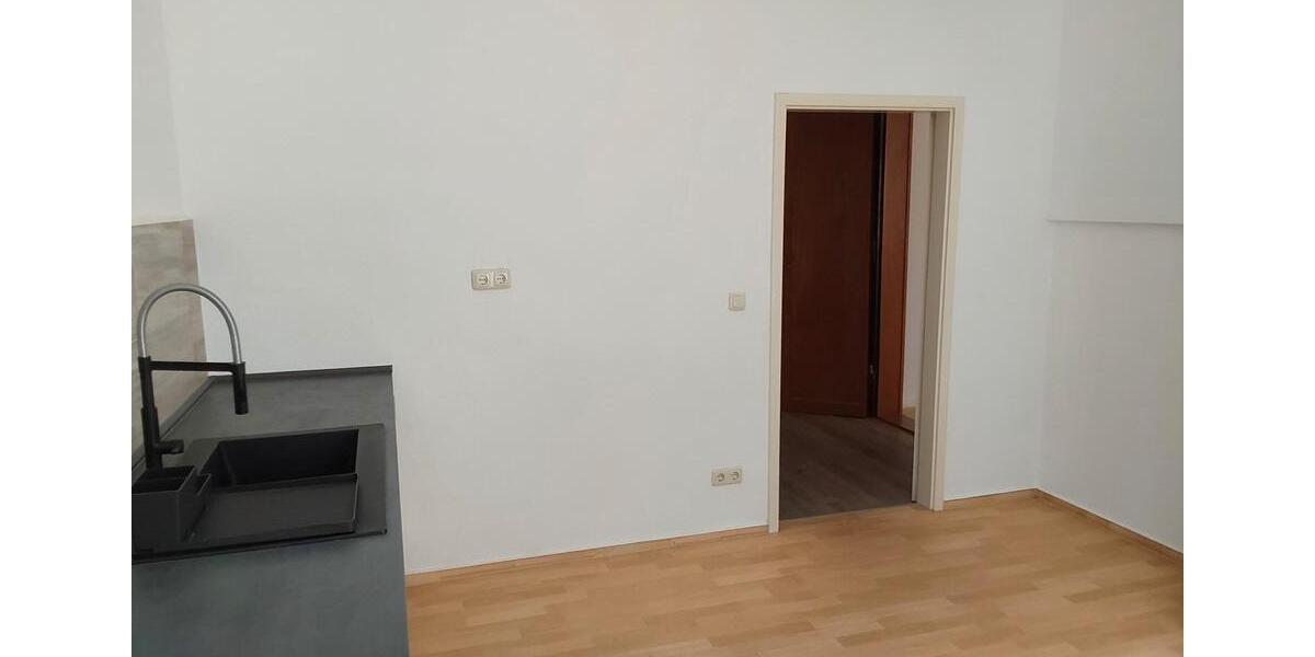 Etagenwohnung Arnstadt - 2 Zimmer, 96 m&sup2;, 620&euro; | Angebot:26624701