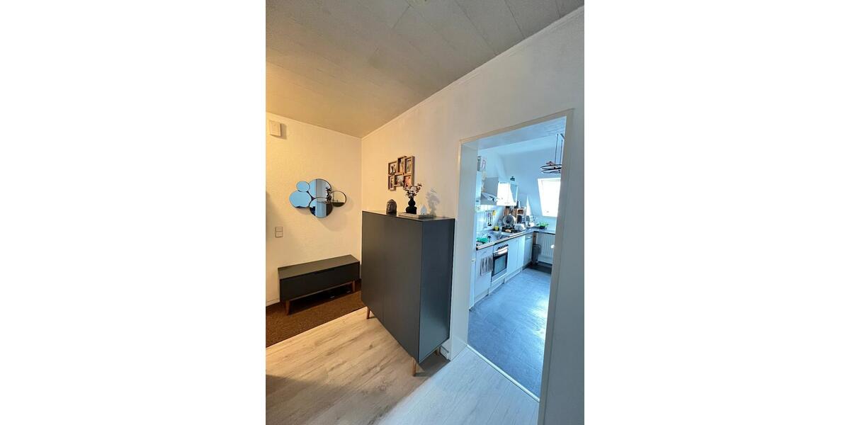 Dachgeschoßwohnung Tönisvorst - 3 Zimmer, 68 m&sup2;, 510&euro; | Angebot:26262911