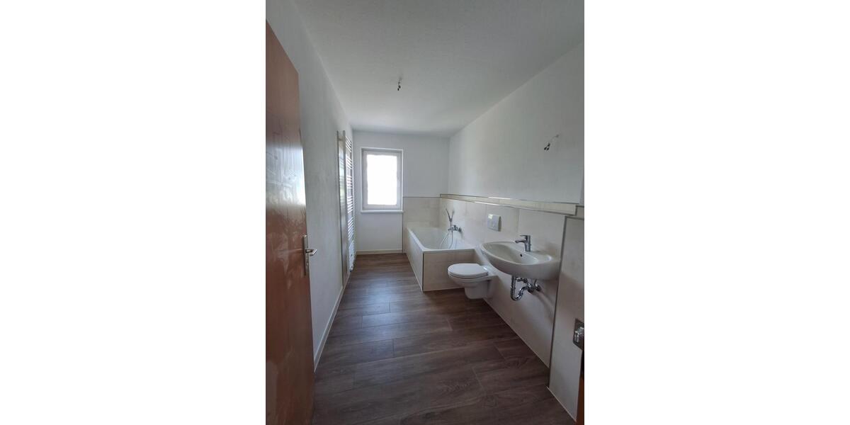Etagenwohnung Schirgiswalde-Kirschau Kirschau - 4 Zimmer, 117 m&sup2;, 877&euro; | Angebot:26476004