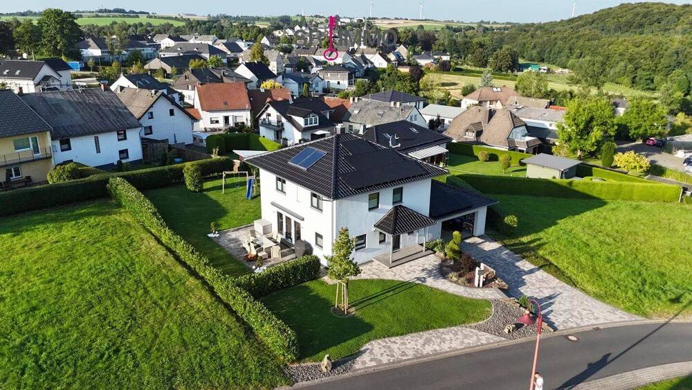 Einfamilienhaus Arzfeld - 7 Zimmer, 160 m&sup2;, 580.000&euro; | Angebot:25771809