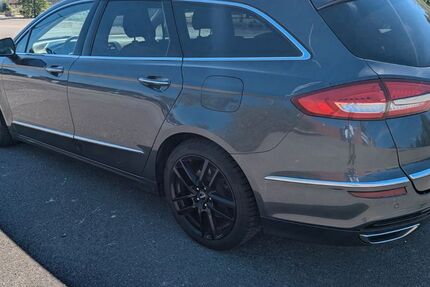 Ford Mondeo 159.000 km 12.990 &euro; Lübeck 23570