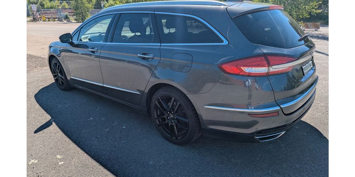 Ford Mondeo 159.000 km 14.490 &euro; Lübeck 23570