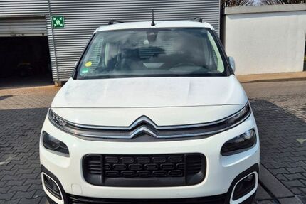 Citroen Berlingo 140.000 km 15.000 &euro; Feucht 90537