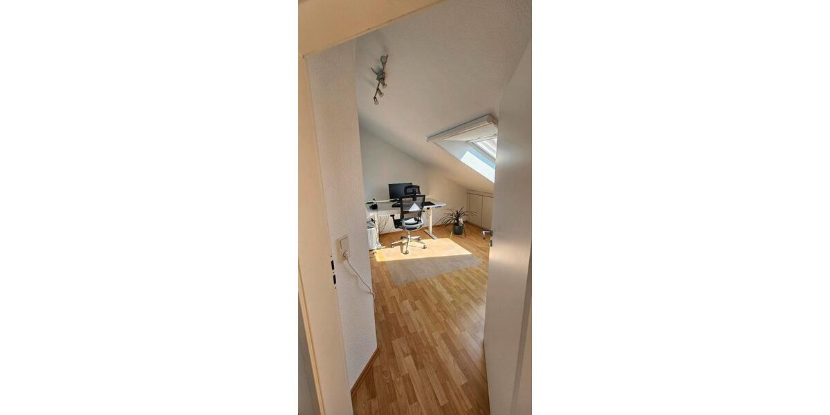 Dachgeschoßwohnung Püttlingen - 2 Zimmer, 101 m&sup2;, 800&euro; | Angebot:26412248