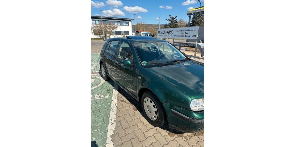 VW Golf 158.000 km 650 &euro; Einbeck 37574