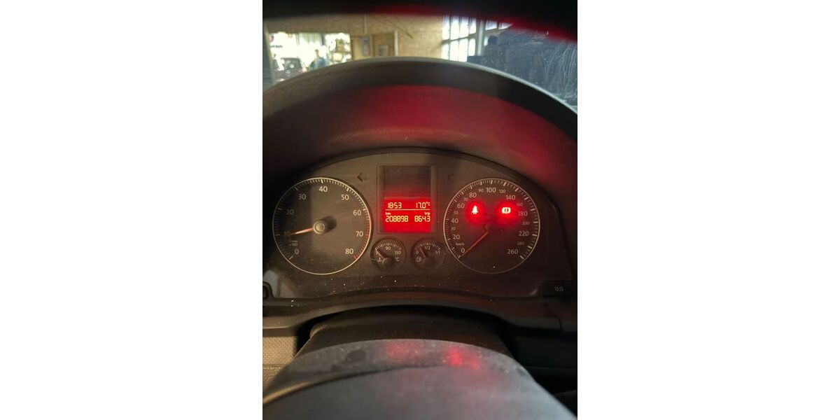 VW Golf 208.000 km 700 &euro; Esslingen am Neckar 73728