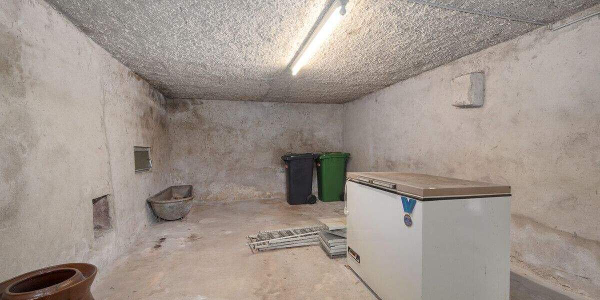 Einfamilienhaus Königsbach-Stein Königsbach - 7 Zimmer, 193 m&sup2;, 298.000&euro; | Angebot:24860353