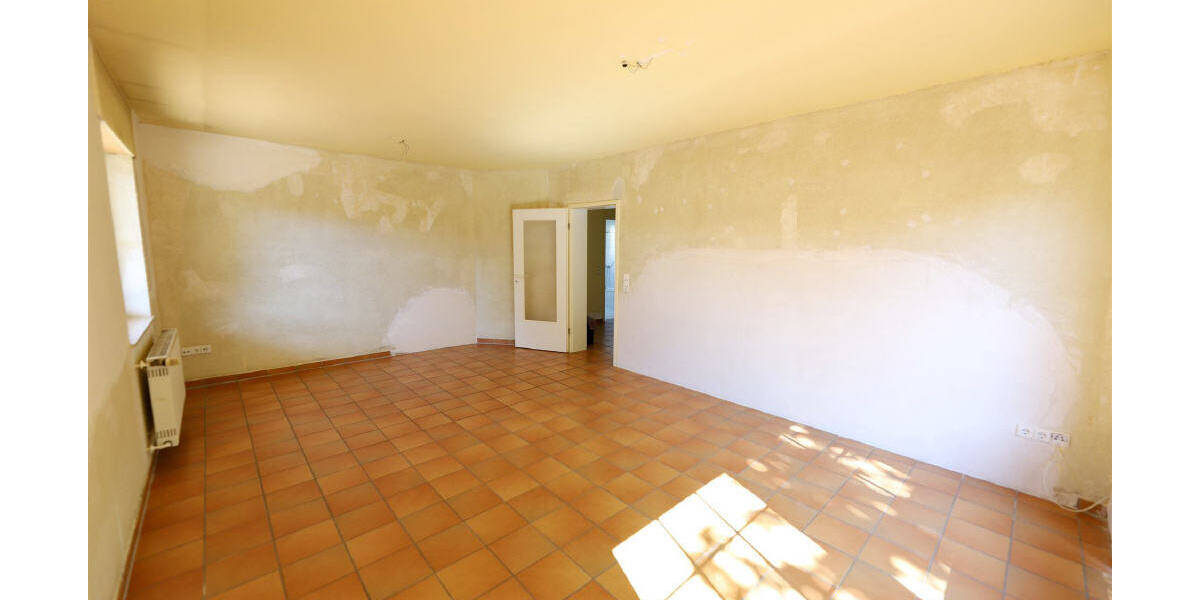 Etagenwohnung Lage - 2 Zimmer, 68 m&sup2;, 95.000&euro; | Angebot:26751736