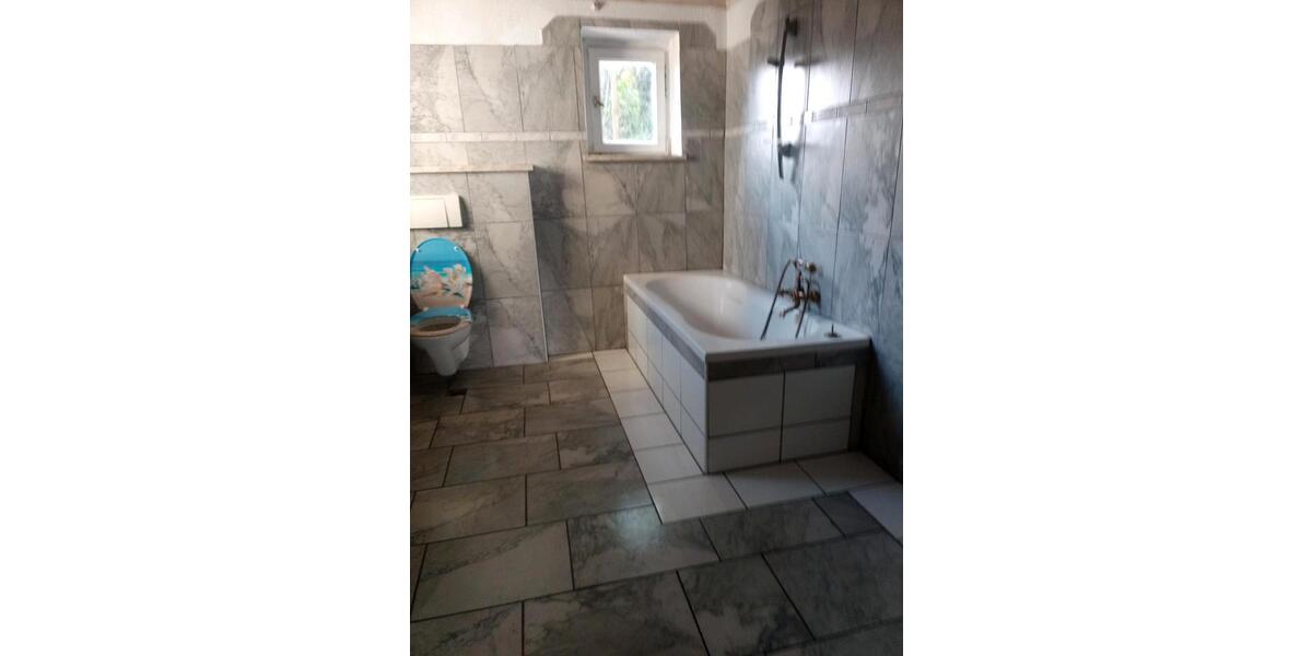 Einfamilienhaus Arzberg - 4 Zimmer, 125 m&sup2;, 129.000&euro; | Angebot:26413249