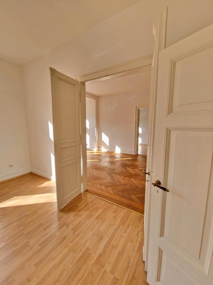 Belétage in bester Lage des Johannesviertels