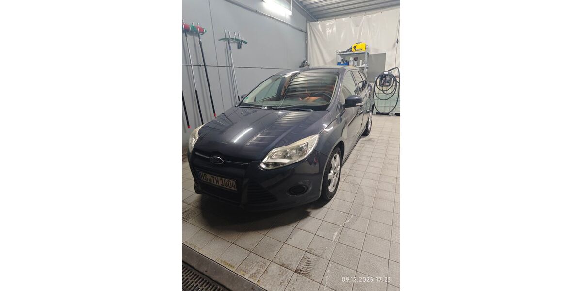 Ford Focus 252.400 km 3.500 &euro; Aldenhoven 52457