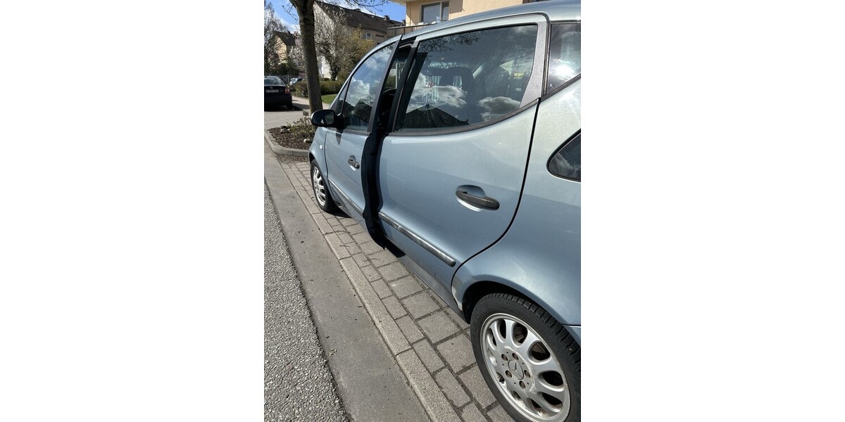 Mercedes-Benz A 160 210.133 km 1.500 &euro; Wedel 22880