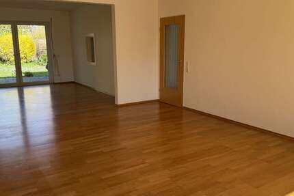 Wohnung Rüdesheim am Rhein - 3.5 Zimmer, 108 m&sup2;, 1.150&euro; | Angebot:26041949