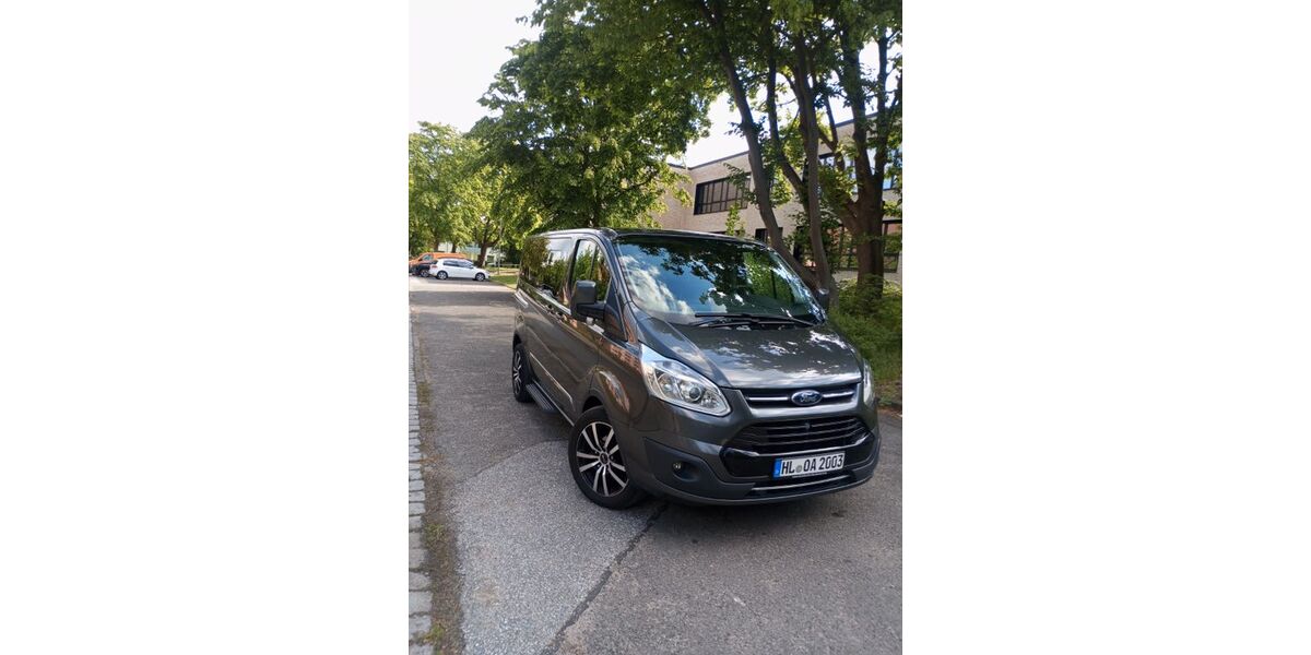 Ford Tourneo Custom 131.000 km 23.900 &euro; Lübeck 23554